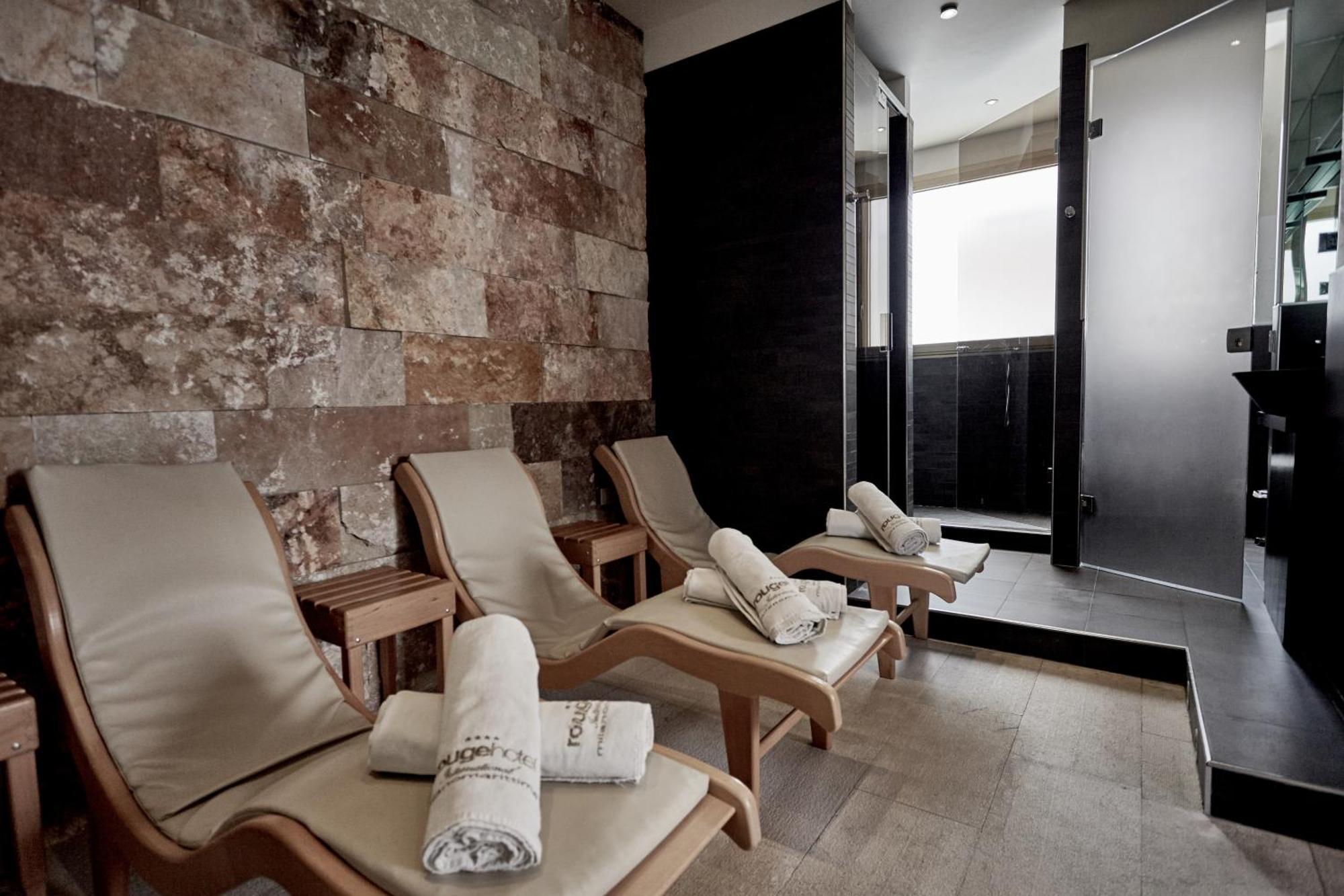 Rouge Hotel International Милано Мартима Екстериор снимка