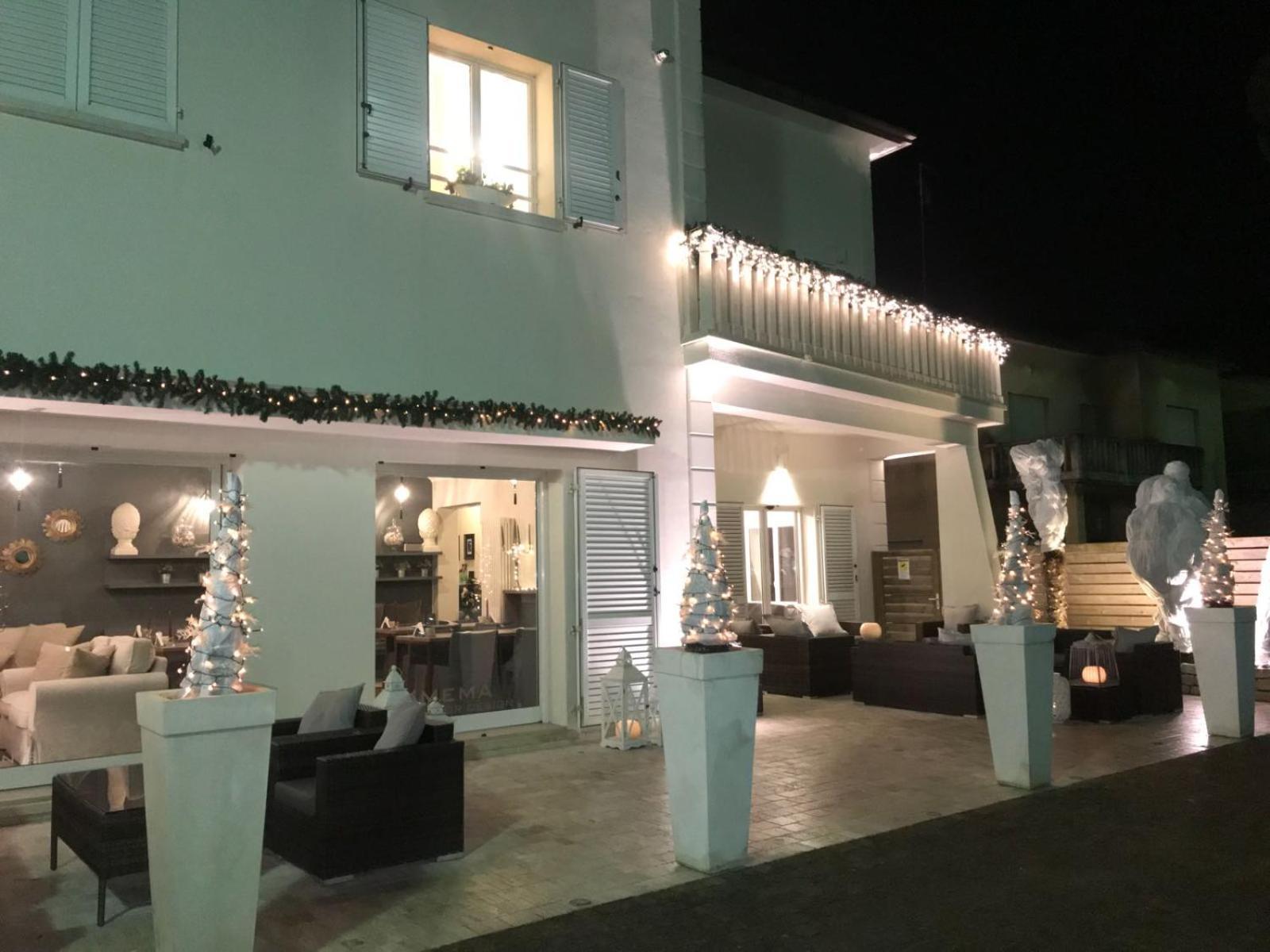 Rouge Hotel International Милано Мартима Екстериор снимка